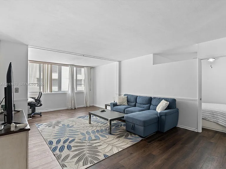 5005 Collins Ave #222 — Photo 8