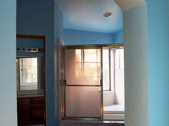 Entry into Master Bath