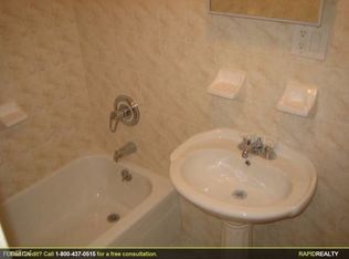 7134 70th St, Ridgewood, NY 11385