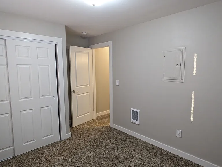 3963 Hayesville Dr NE — Photo 21