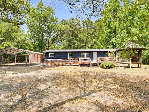 3rd image of 3924 Lewis Rd