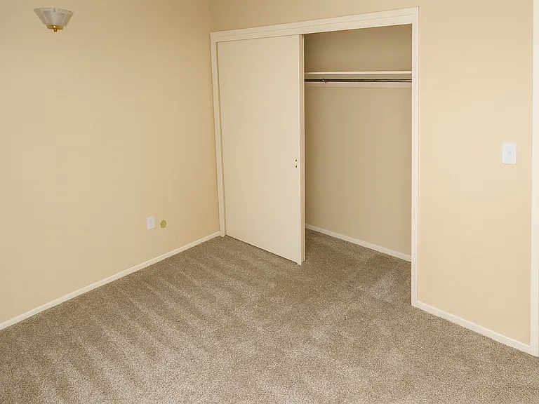 Maple Tree Apartments — Photo 20