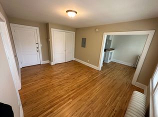 1756 Grand Ave, Saint Paul, MN 55105