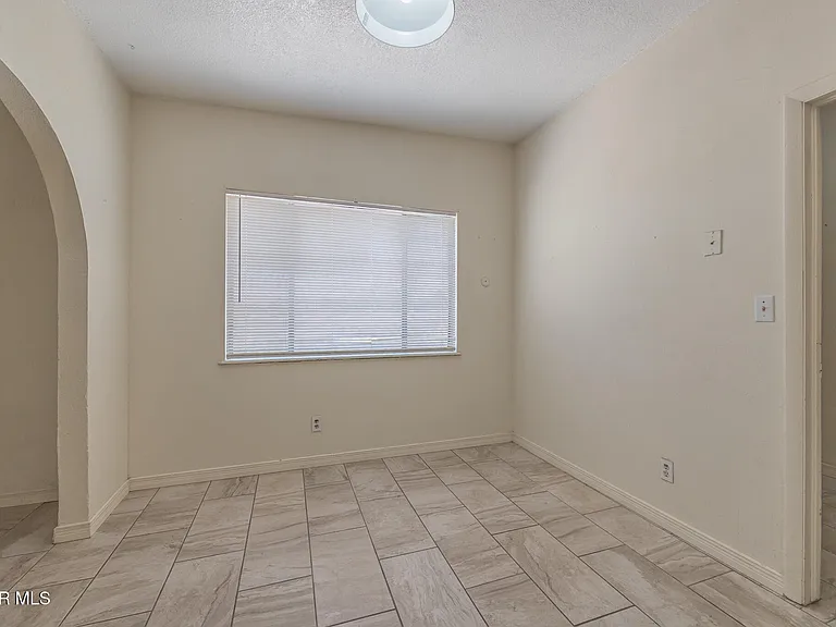 3329 Running Deer Dr — Photo 5