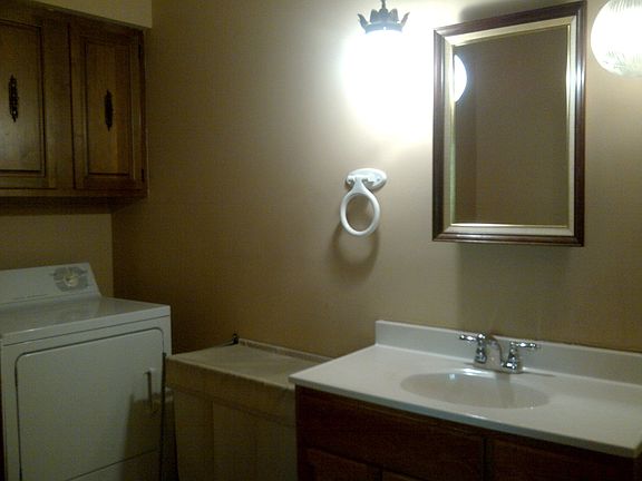 3rd image of 2426 N Walden Dr