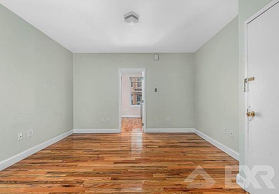 3rd image of 34-22 42nd St #1LR
