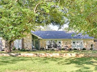 2008 Trailwood Dr, Burleson, TX 76028