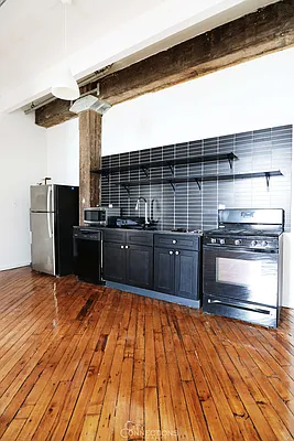 Rented by City Connections Realty | media 20