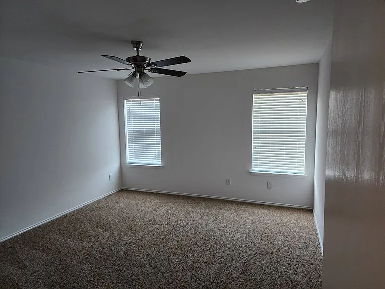1203 Pine Forest Dr — Photo 6