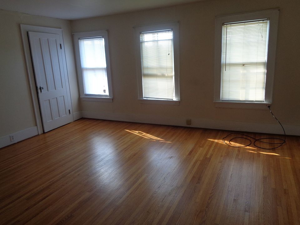 1st image of 86 Erie St #1