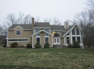 104 Obtuse Rd S, Brookfield, CT 06804