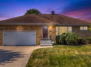 20707 Hilliard Blvd, Rocky River, OH 44116