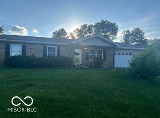 2846 Randal Ct, Columbus, IN 47203