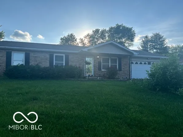 2846 Randal Ct, Columbus, IN 47203