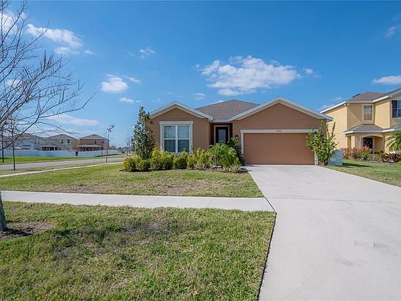 3rd image of 11402 Hudson Hills Ln