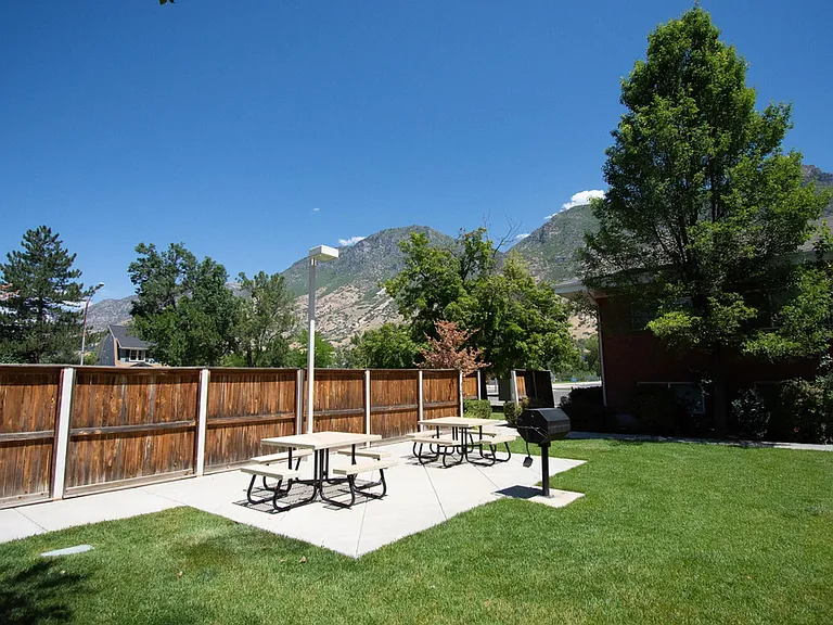 1000 E Center St #1 — Photo 13