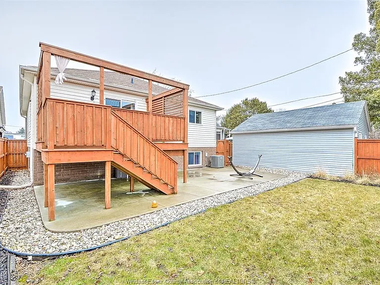 2490 Bernard Rd — Photo 8