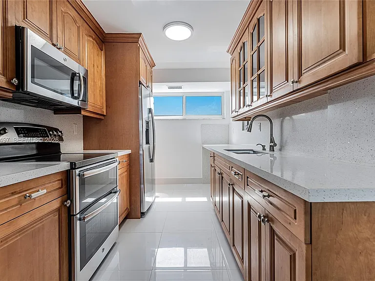 8340 Harding Ave #201 — Photo 6