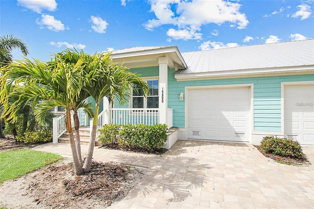 3 bed, 2.0 bath, 1440 sqft, $2,399 — Photo 1