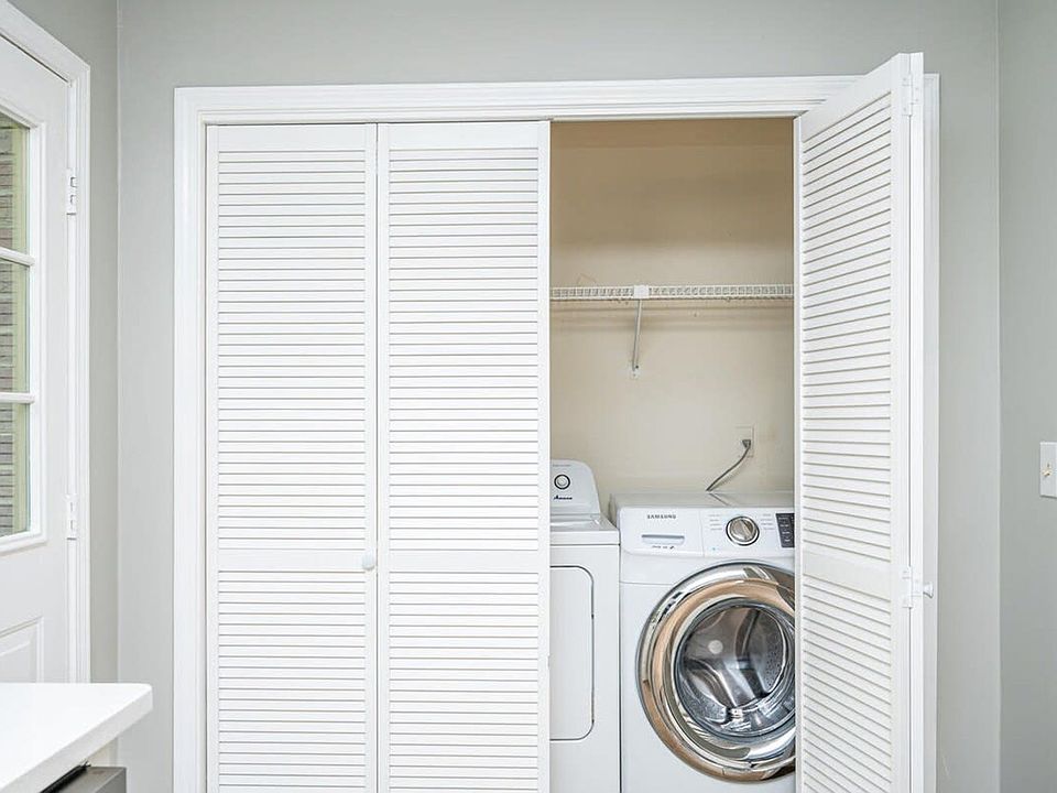 Laundry Room Cabinet