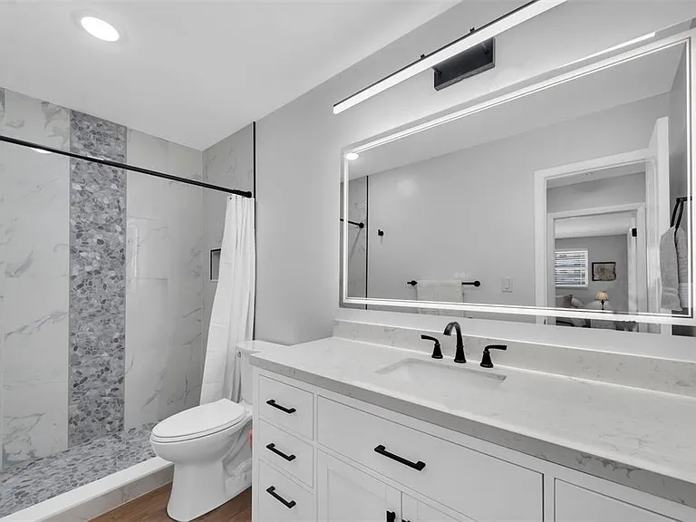 6025 Shore Blvd S #405 — Photo 19