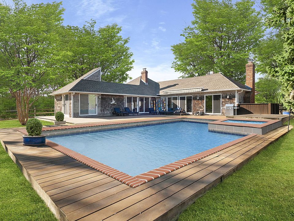 1st image of 33 Westmoreland Dr