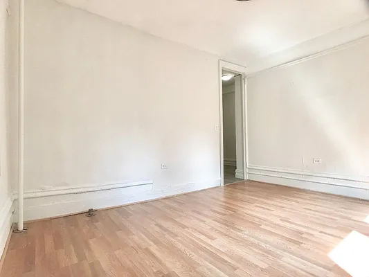 Rented by Sovereign Associates | media 7