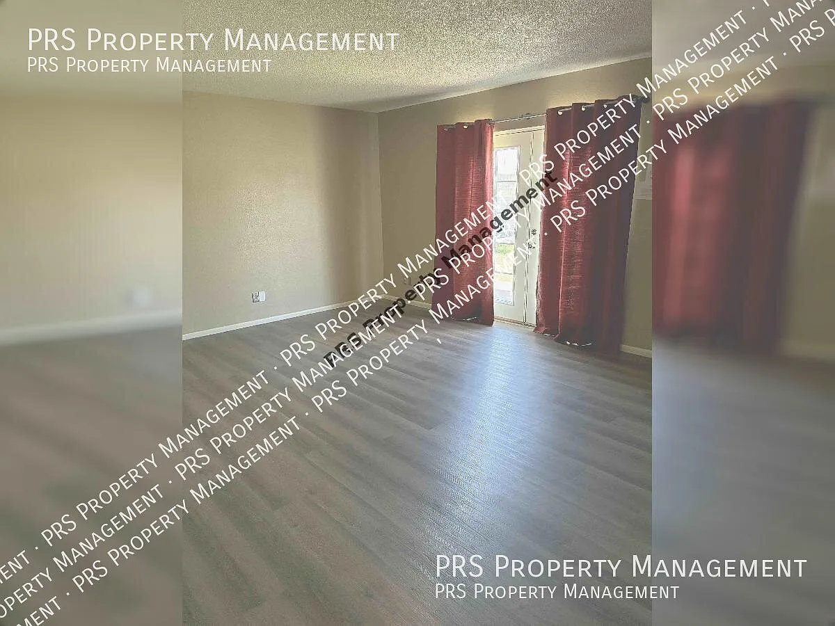 Beautiful 3 bedroom home in Scottsdale! — Photo 3
