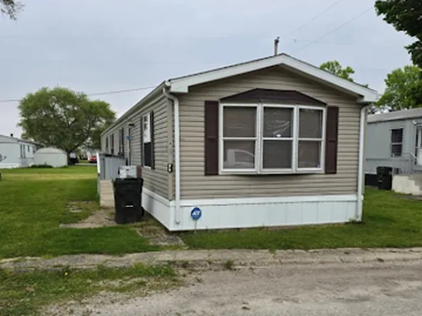 4285 N State Rd #9-6, Howe, IN 46746
