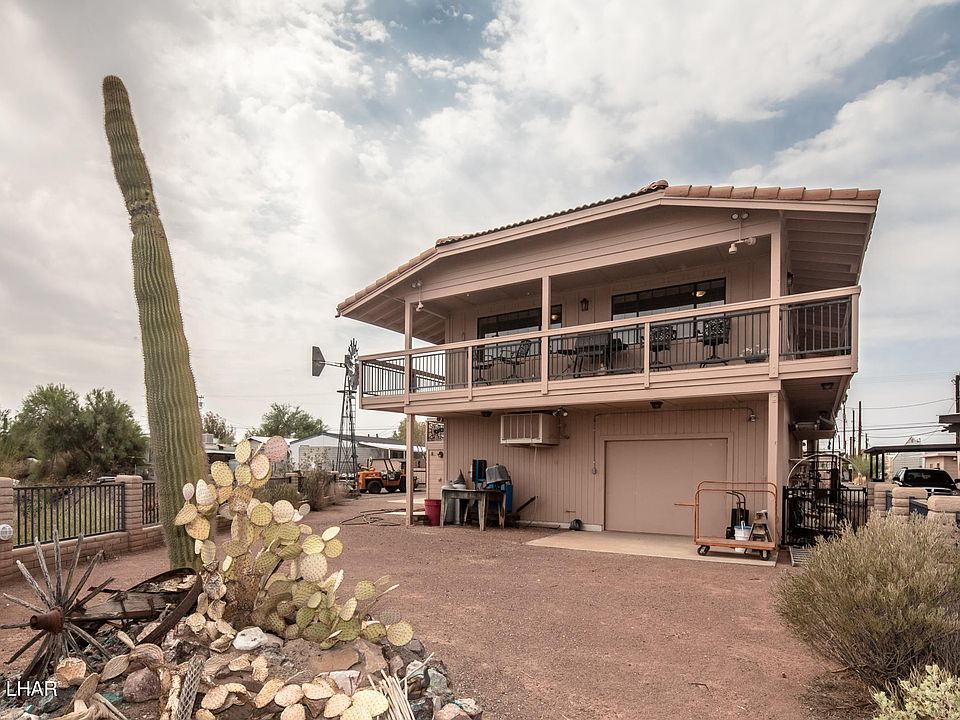 1st image of 31693 Crows Nest Dr