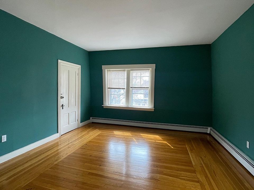 1st image of 41 Chapin Ave #4