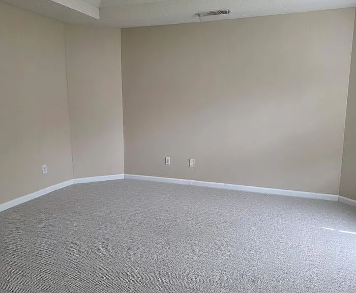215 Colser Dr — Photo 7