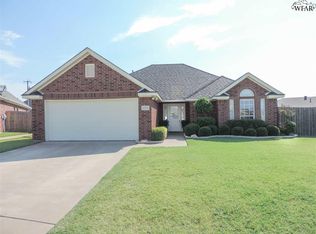 2 Blazing Star Ct, Wichita Falls, TX 76310