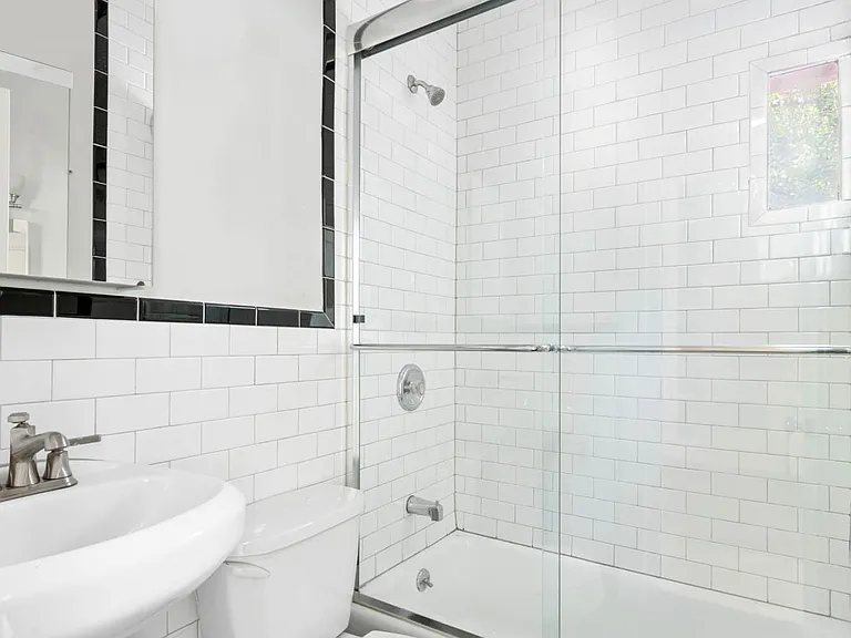 80 Orange St #2 — Photo 10
