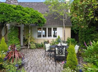 3824 48th Ave NE, Seattle, WA 98105