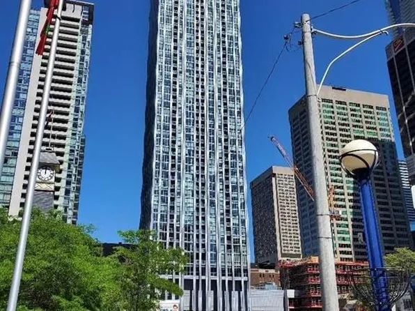 1 Yorkville Ave, Toronto, ON