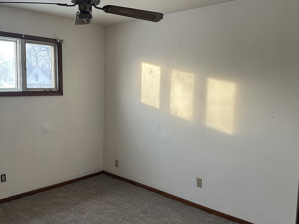 1st image of 311 N Walnut St APT 2