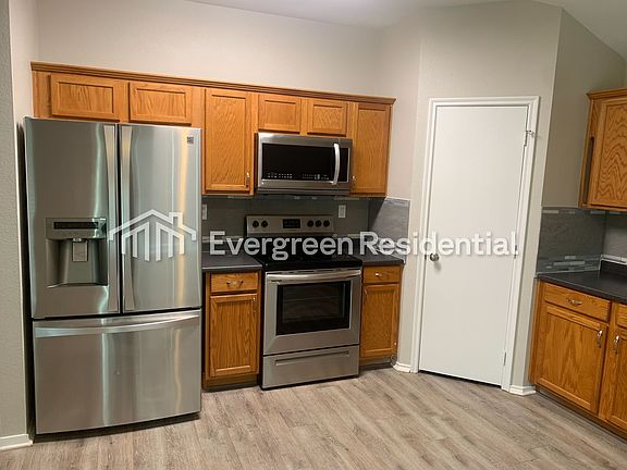 3rd image of 108 Angelina Dr