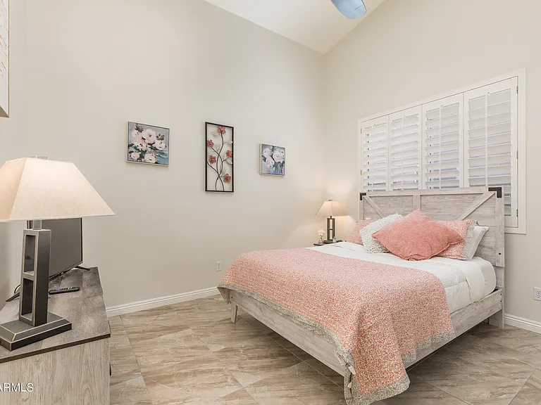 11160 E Greythorn Dr — Photo 17