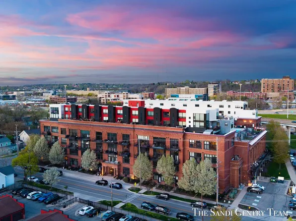 600 Broadway Ave NW APT 230, Grand Rapids, MI 49504