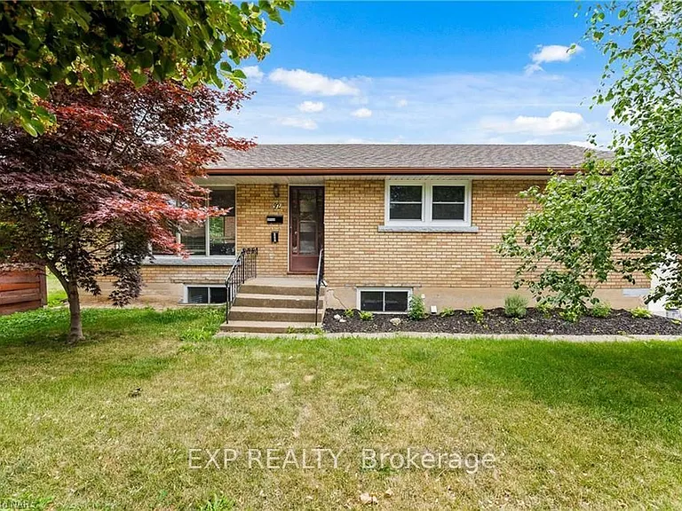 92 Margery Ave — Photo 1
