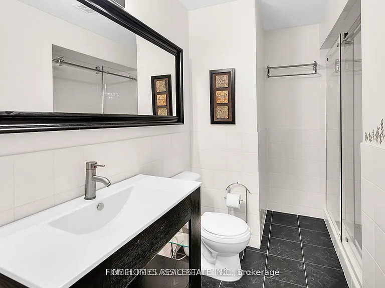 72 Gayla St — Photo 16