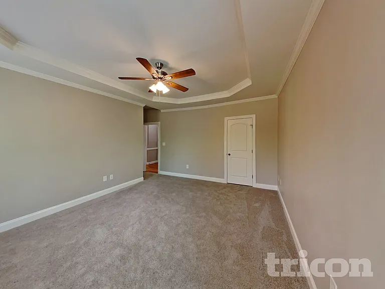 70 Hilldebrant Dr — Photo 7