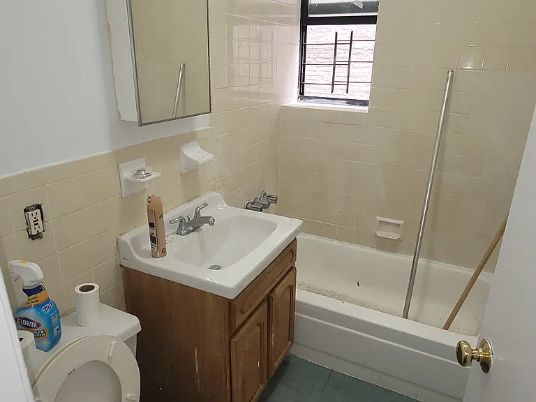 1305 Sheridan Ave #A3 — Photo 10