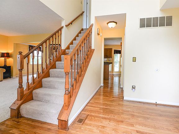 5th image of 7742 Clearwater Ct