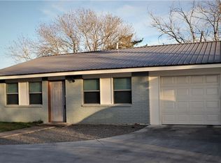 2302 Mesquite Ln #A, Georgetown, TX 78628