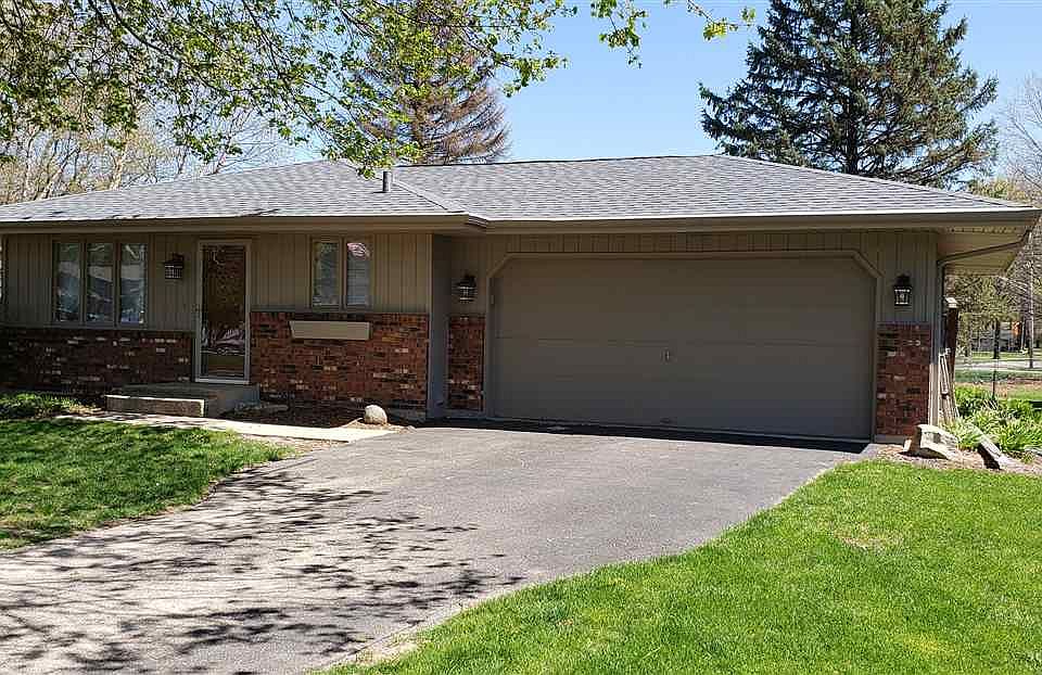 1st image of 1322 Esmond Dr