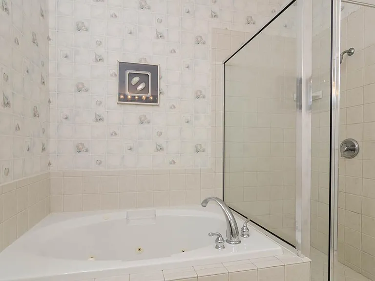 10 Meier St #B — Photo 19