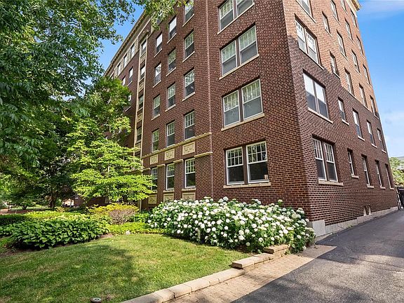 2nd image of 5510 Waterman Blvd APT 501