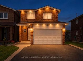 240 Simmons Blvd, Brampton, ON L6V 3Y1